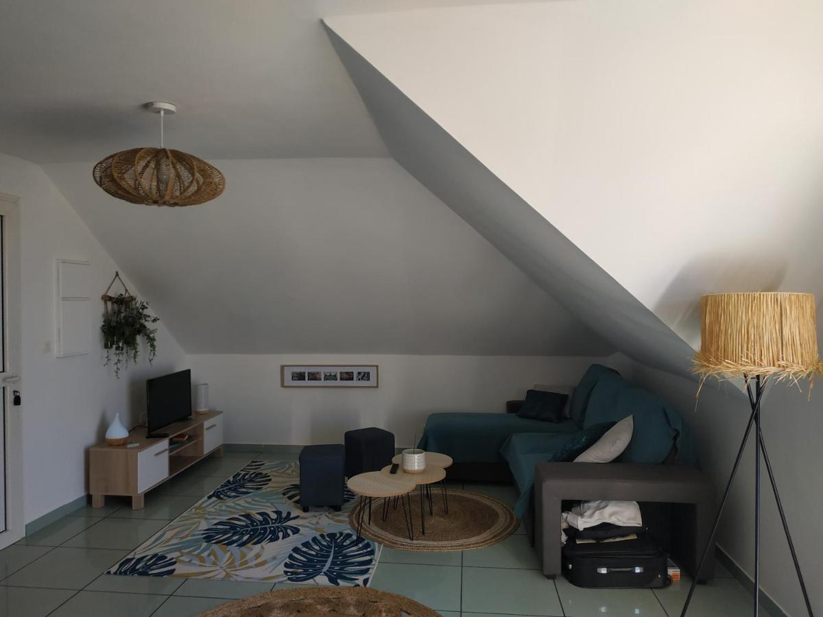 L'Echappee Belle Apartment แซ็ง-ปีแยร์ ภายนอก รูปภาพ